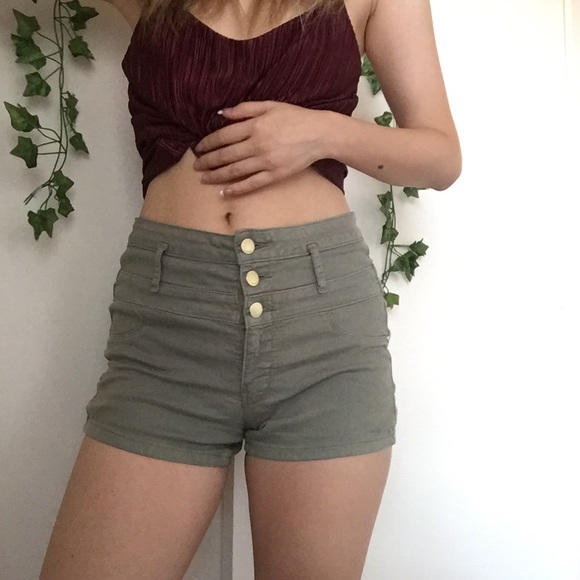 army green high waisted shorts